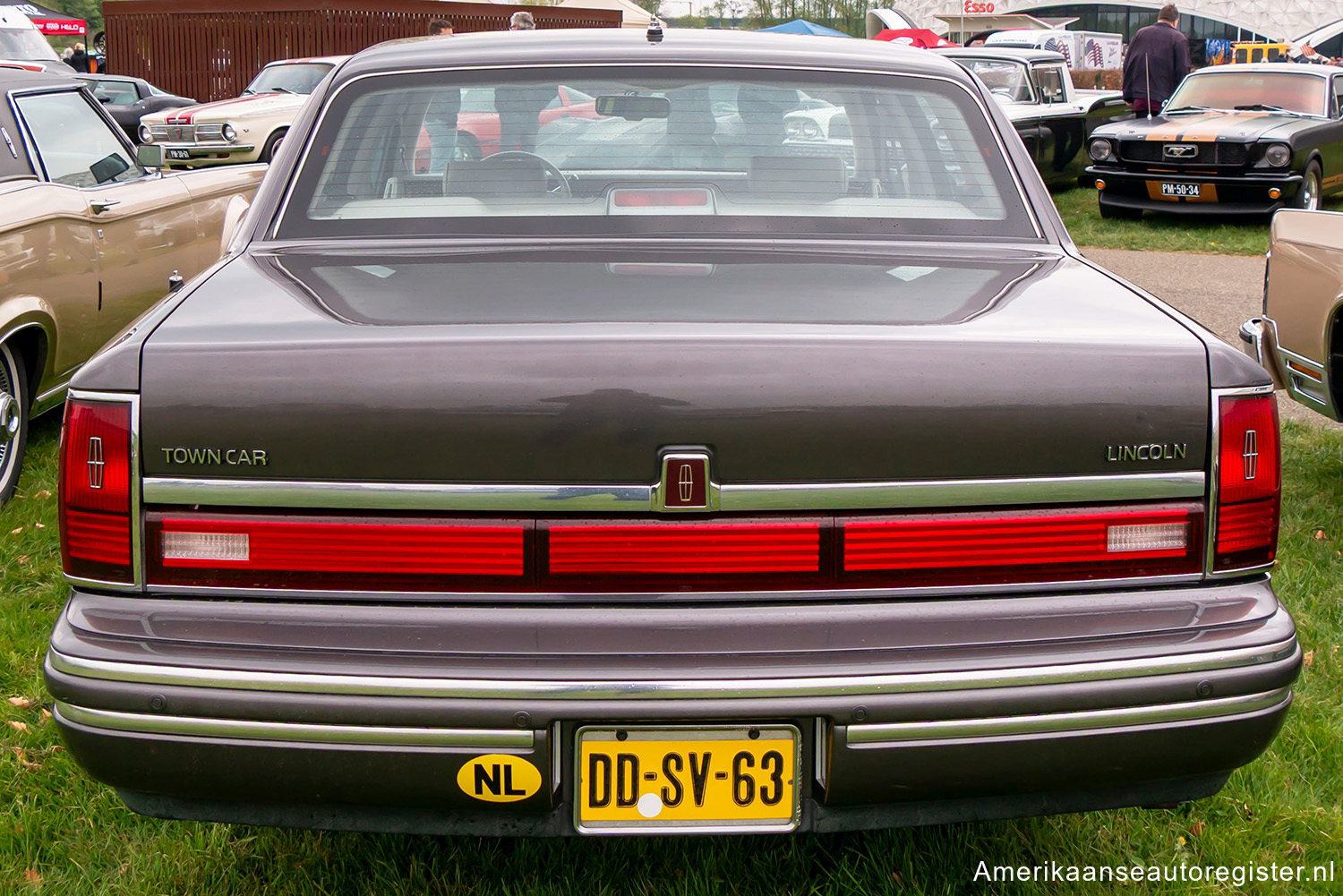 Lincoln Town Car uit 1990